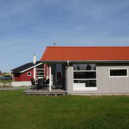 Single-level With Sauna *